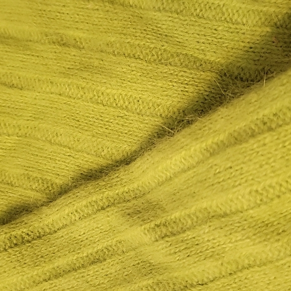 Vintage Angora and Wool Neon Green Sweater Size Small - Picture 5 of 7